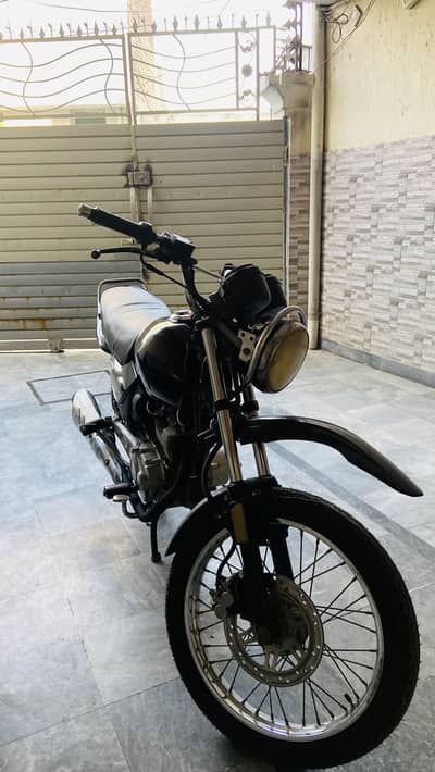 Honda 125 Deluxe