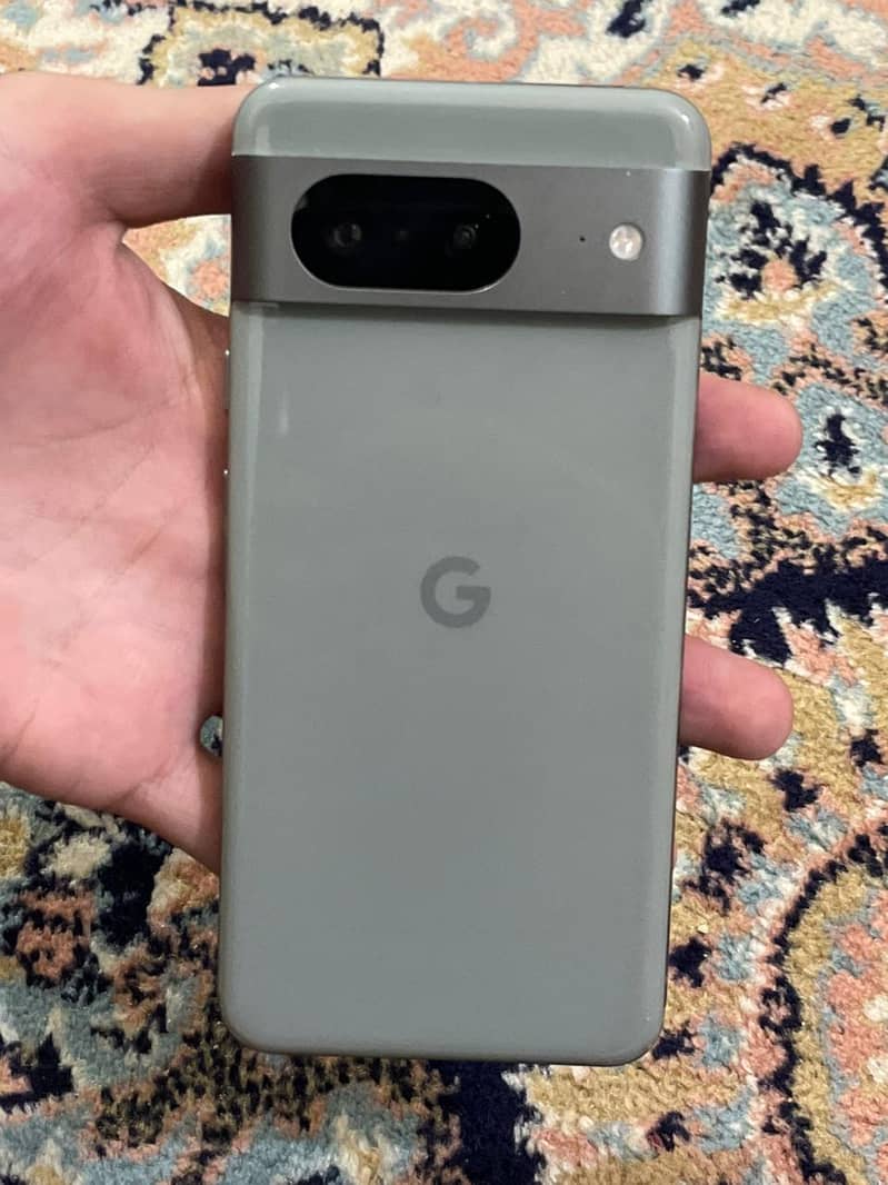 Google Pixel 8 1