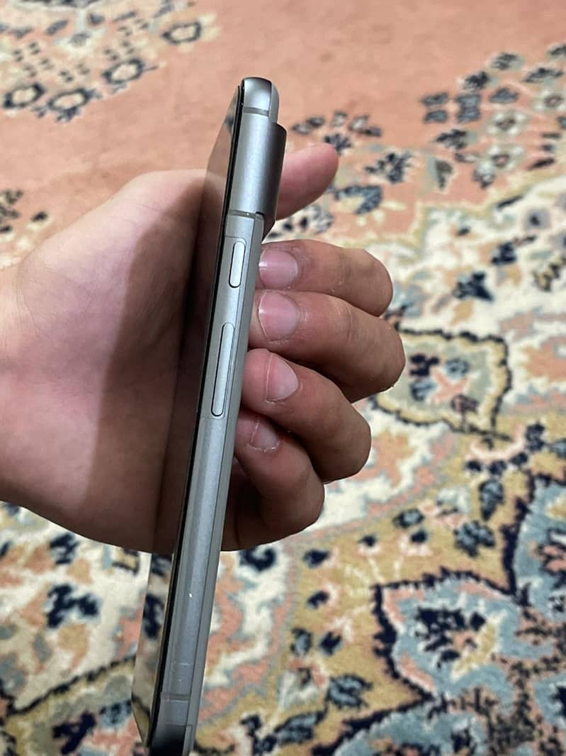 Google Pixel 8 2