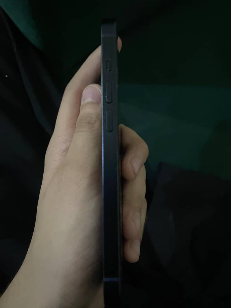 Apple iPhone 14 5