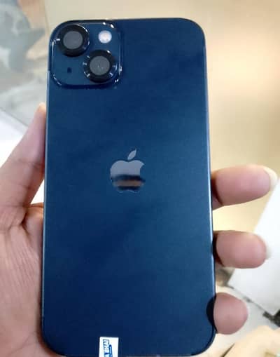 Apple iPhone 13