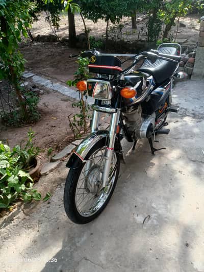 Honda CG 125 black shap 2025 model