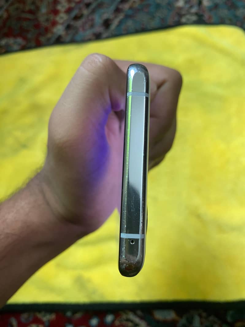 One Plus 10 Pro 5