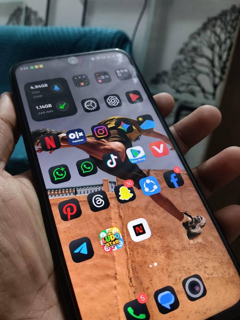 OPPO A6 1