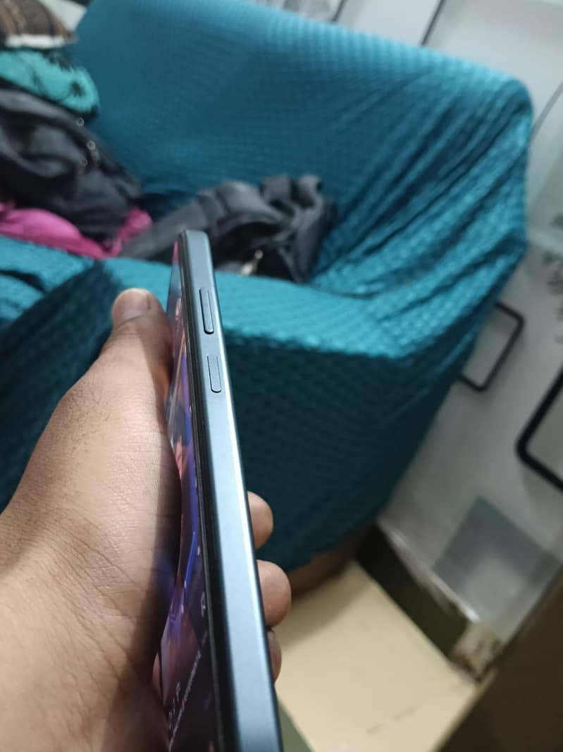 OPPO A6 4