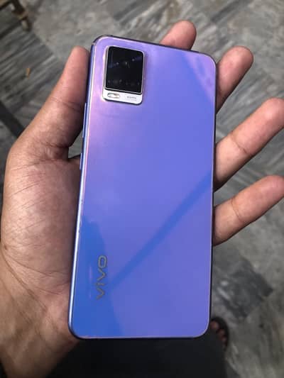 VIVO V20