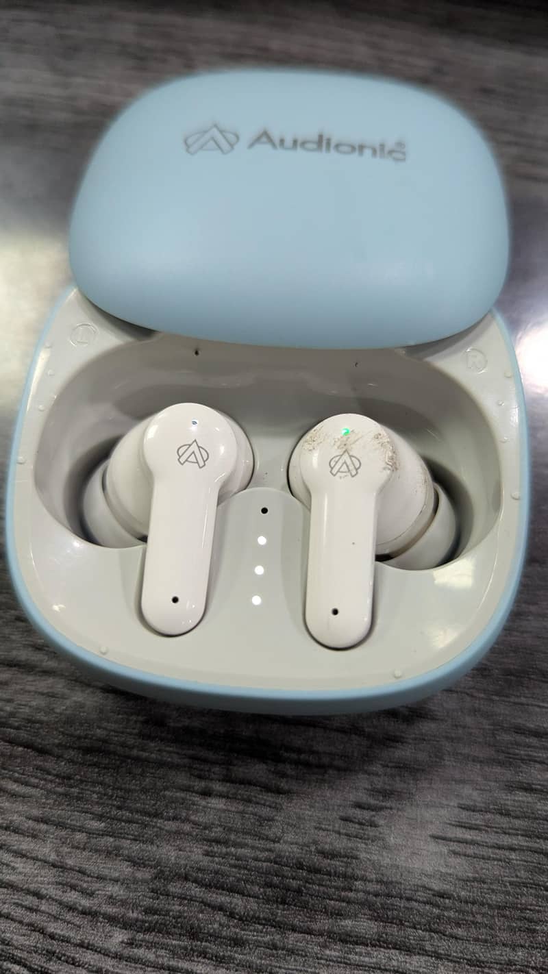 Audionic Wireless Bluetooth Earbuds, New Condition, Charging Case 1