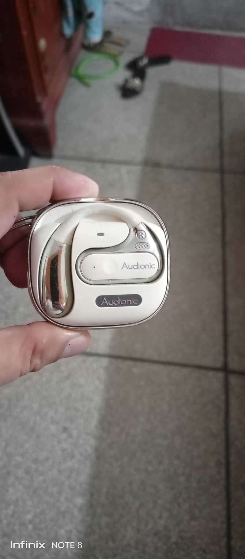 earbuds audionic mavick 1