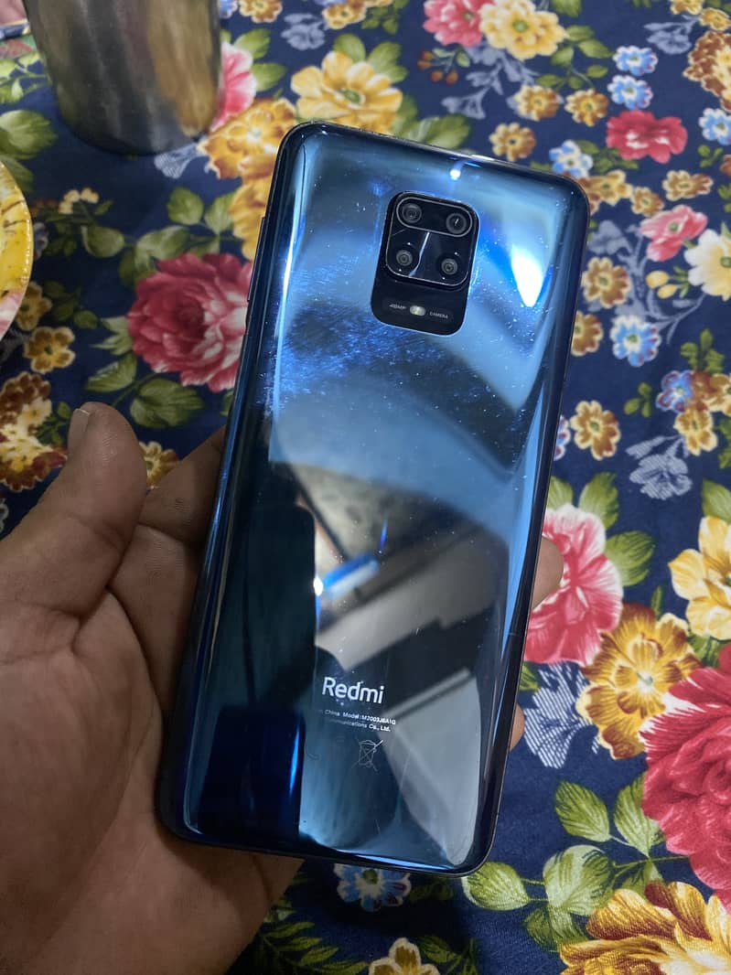 Xiaomi Redmi Note 9S 0