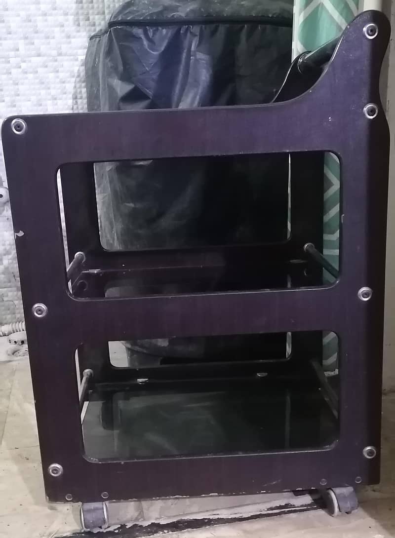 Tea trolley 1