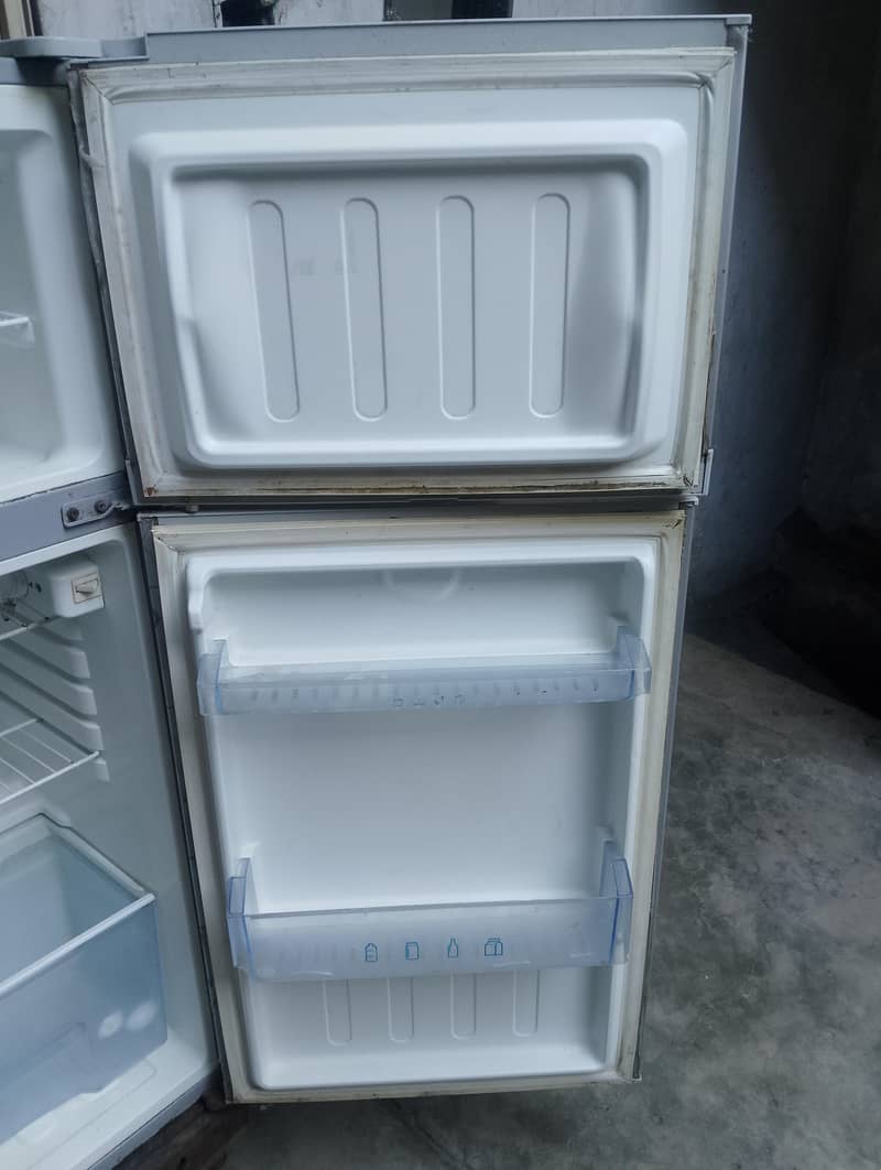 small size fridge 4