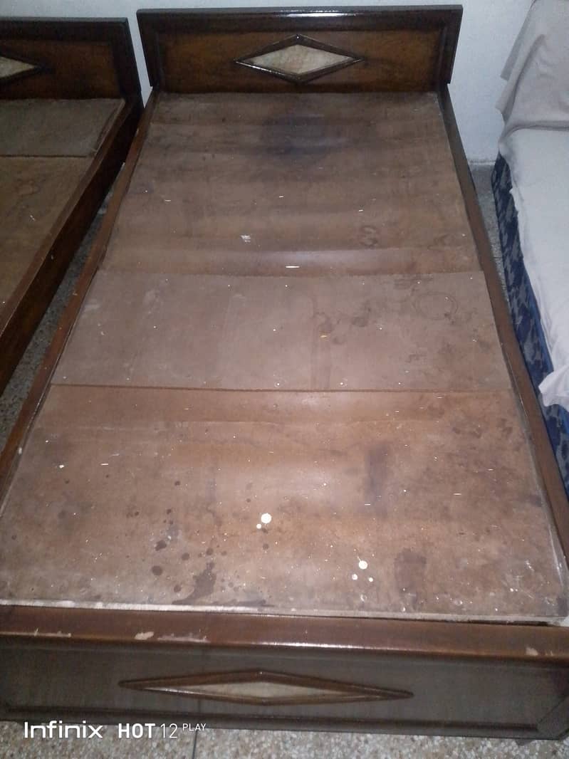 Quality Solid Wood Single Bed – Excellent Condition 0