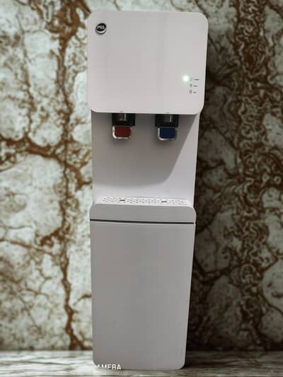 • Water dispenser for sale - excellent condition