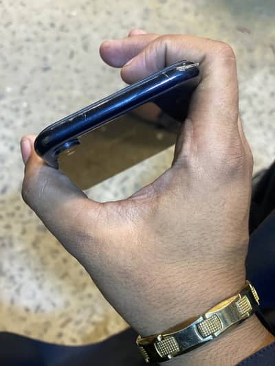 iPhone XR JV phone Condition is very best