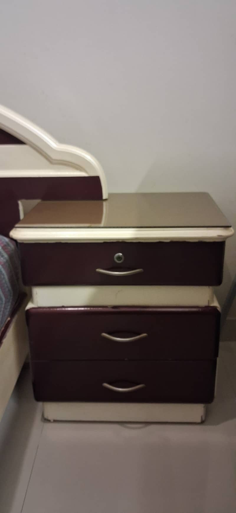 King Size Bed 1