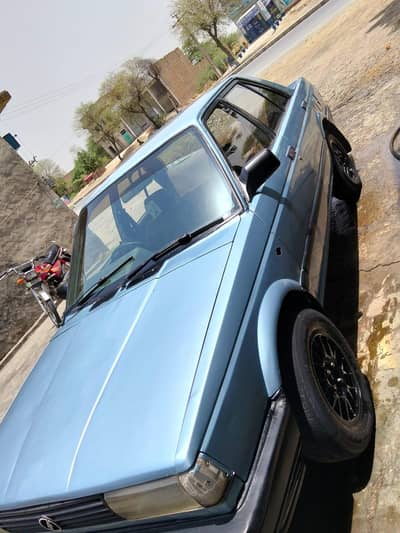 Nissan Sunny 1986