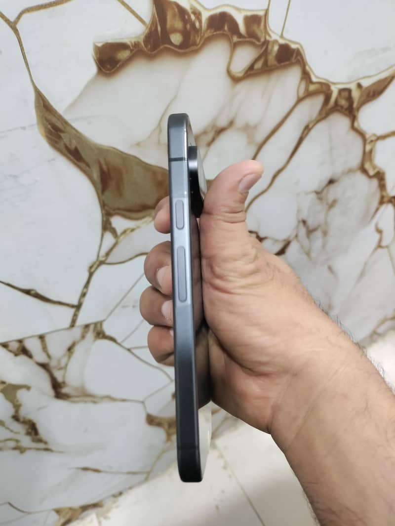 Google Pixel 9 3