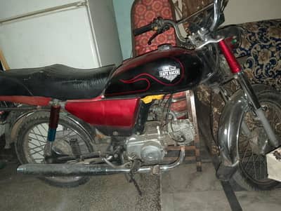 CD70 22model 8month 65km evrage engine sound smooth