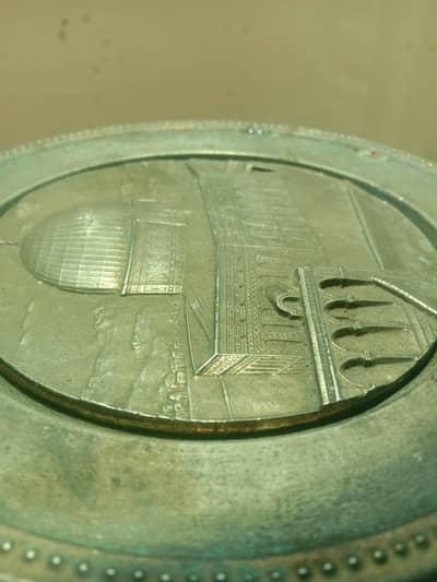 vintage Distinctive Engraved Artwork