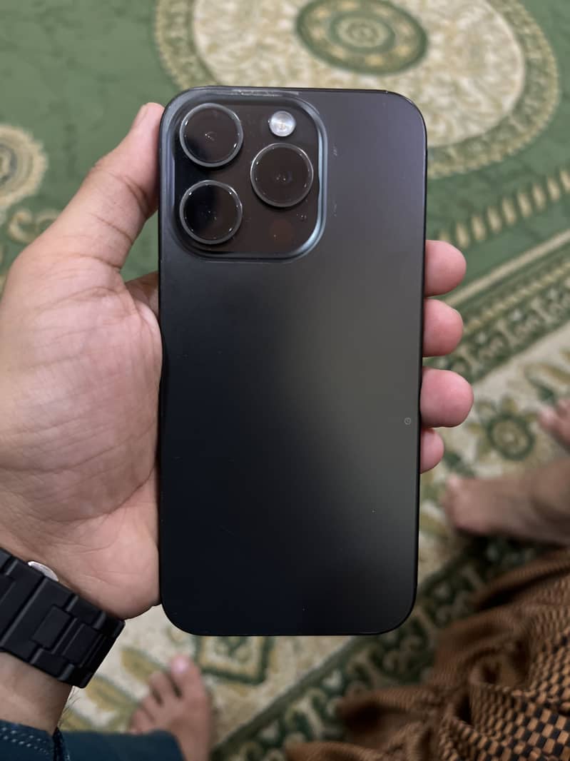 iPhone 15 pro 2