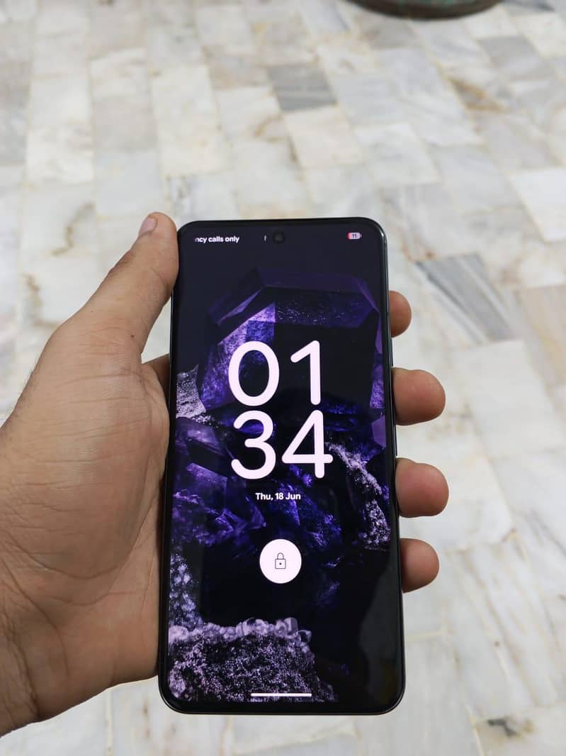 Google Pixel 8 6