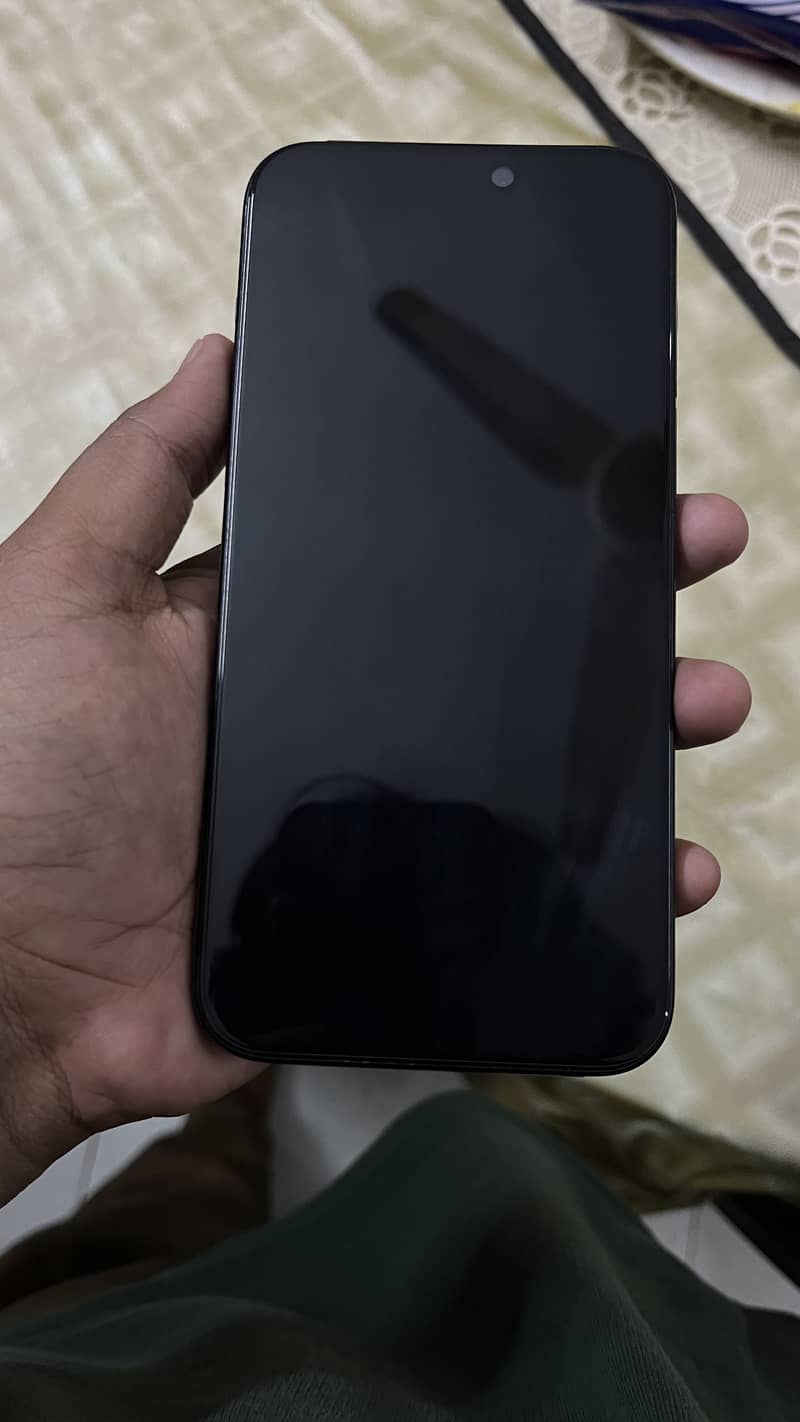 Apple iPhone 15 Pro Max 6