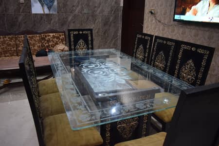 8 person dining table for sale in lahore