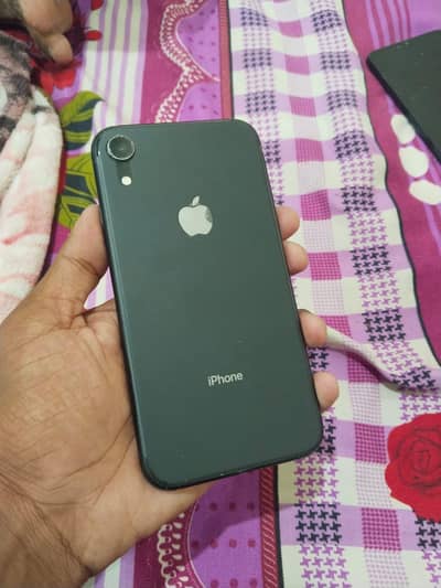 Apple iPhone XR 64GB
