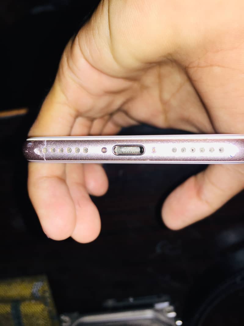 Apple iPhone 8 1