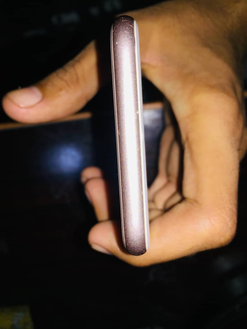 Apple iPhone 8 2