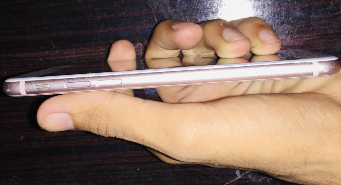 Apple iPhone 8 5