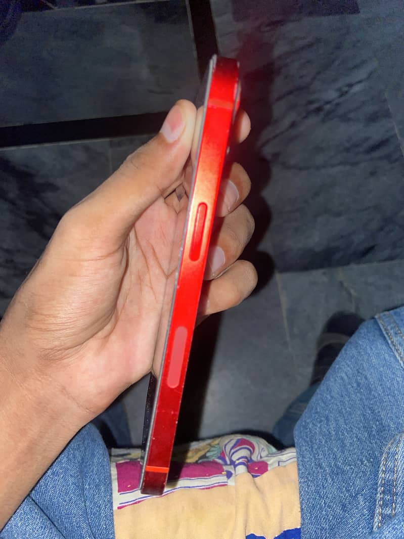 Apple iPhone 13 3