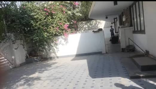 Prime Location 1288 Square Yards House For Sale In PECHS Block 6 Best Option