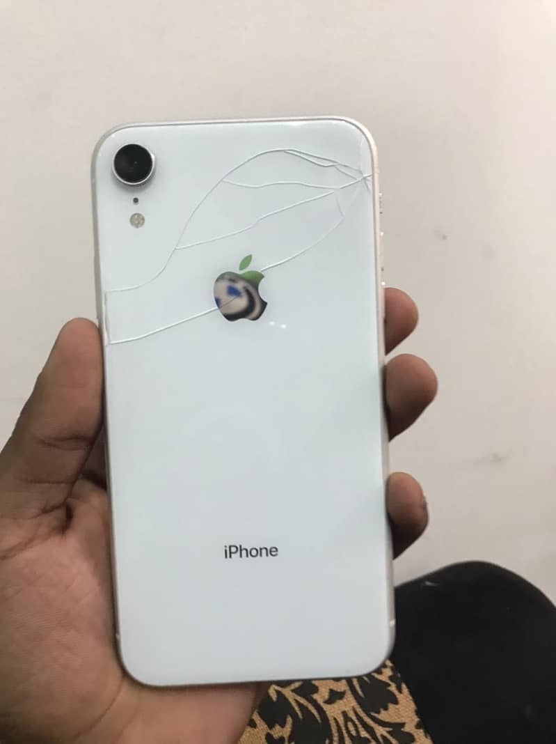Apple iPhone XR 0