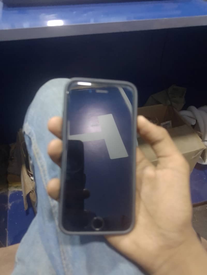 Apple iPhone 6 1