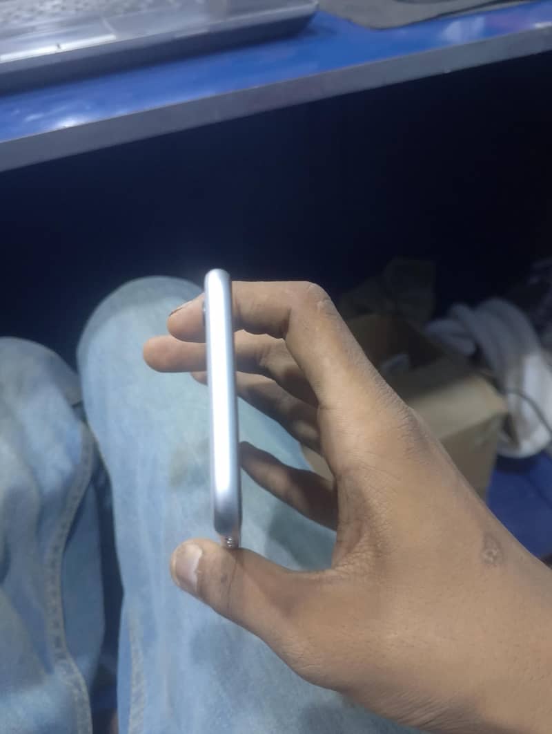 Apple iPhone 6 5