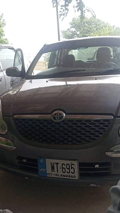 Toyota Duet 1999