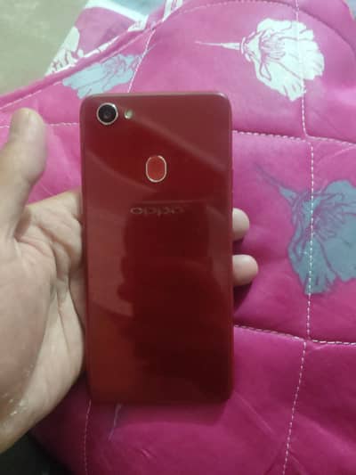OPPO F7