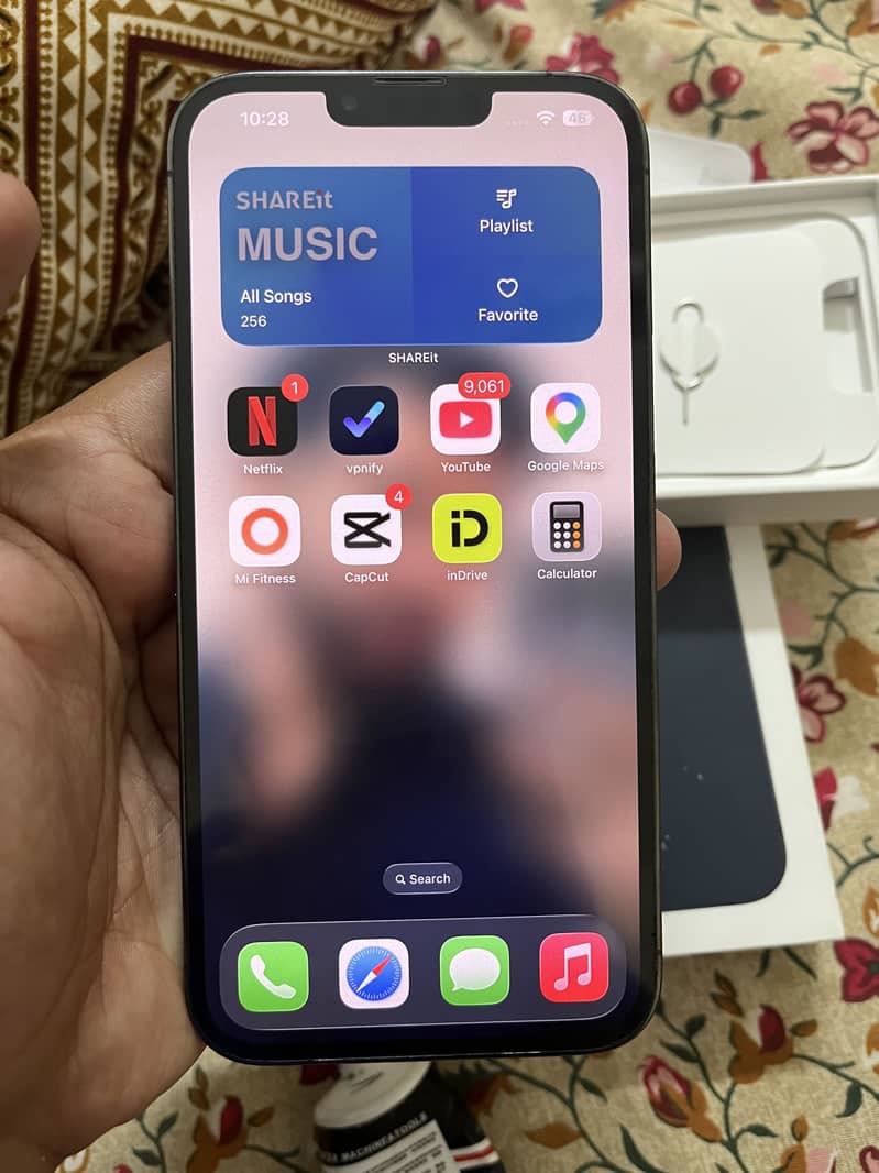 Apple iPhone 13 Pro Max 2