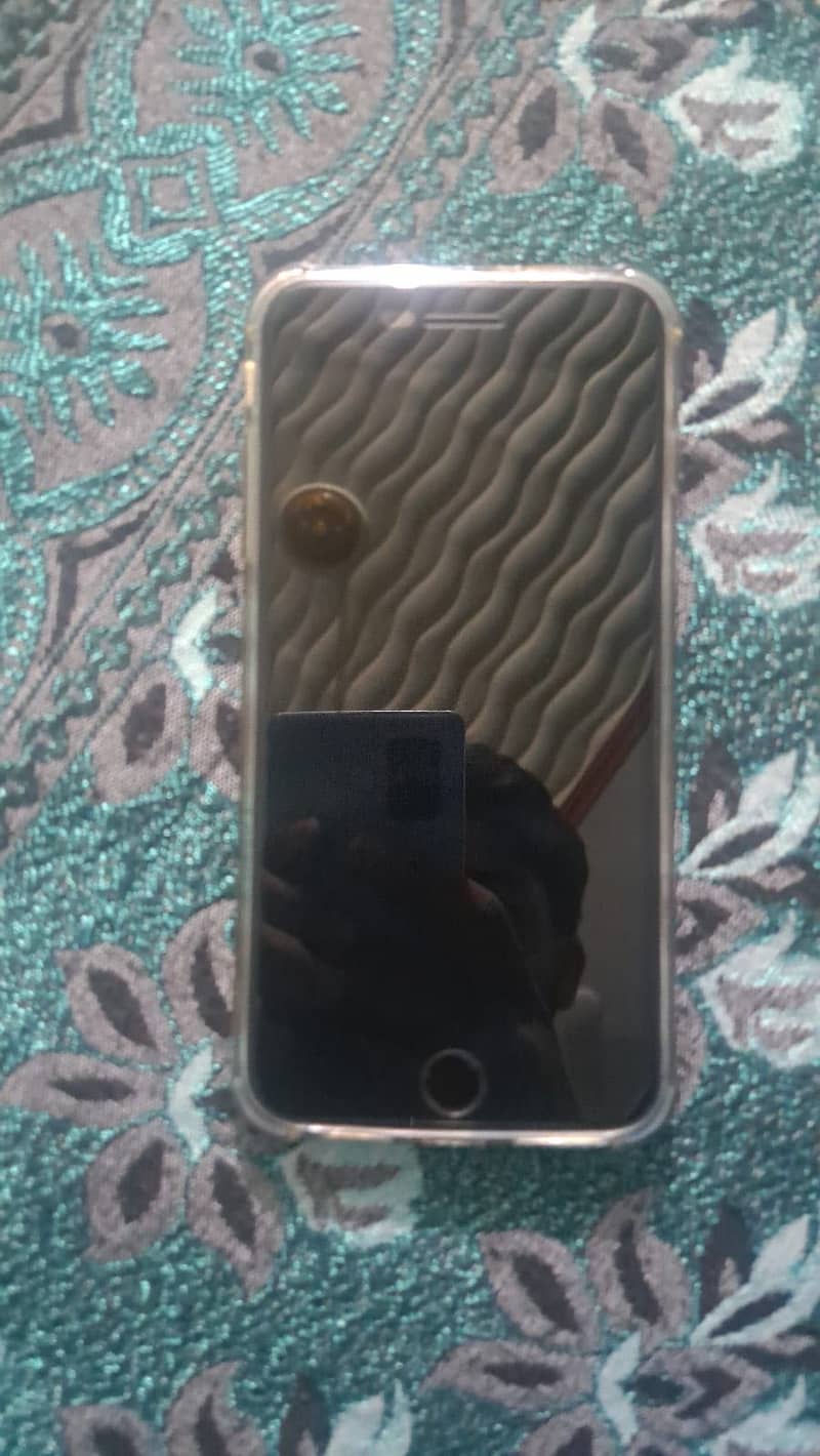 Apple iPhone 8 Plus 0