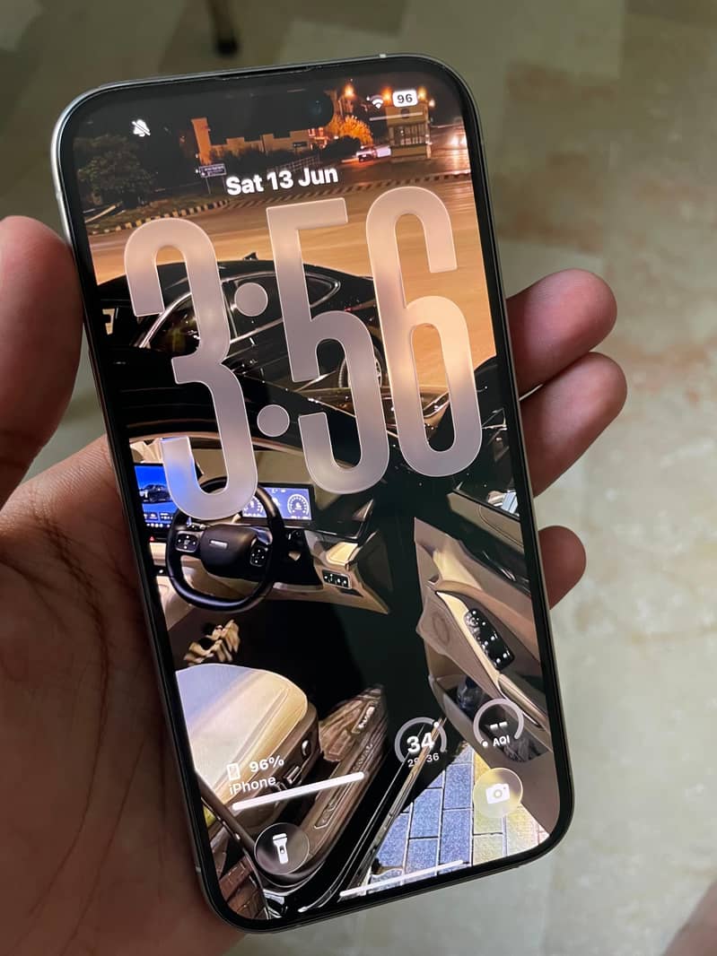 Apple iPhone 15 Pro 1