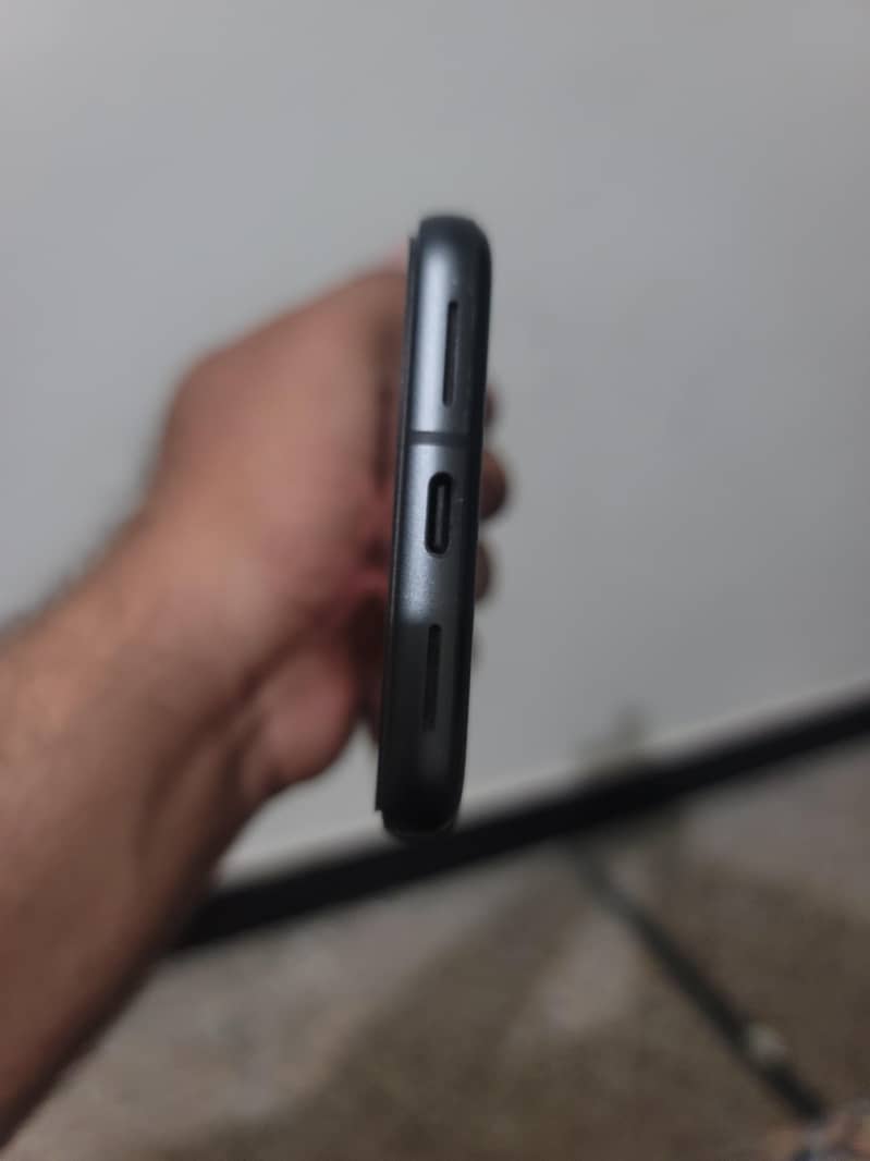 Google Pixel 8 3