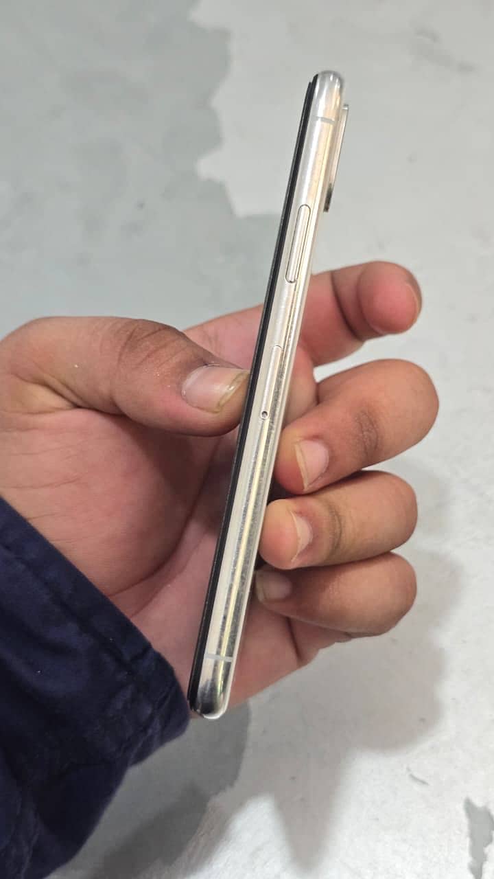 Apple iPhone X 1