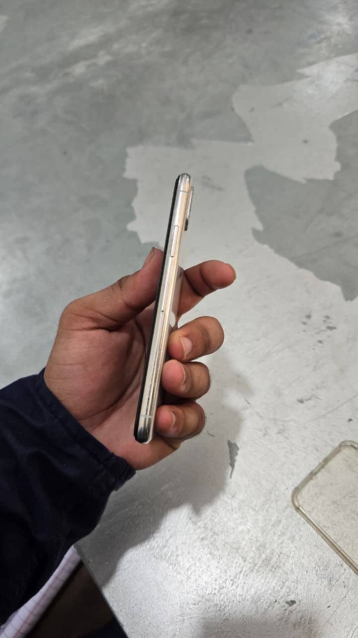 Apple iPhone X 7