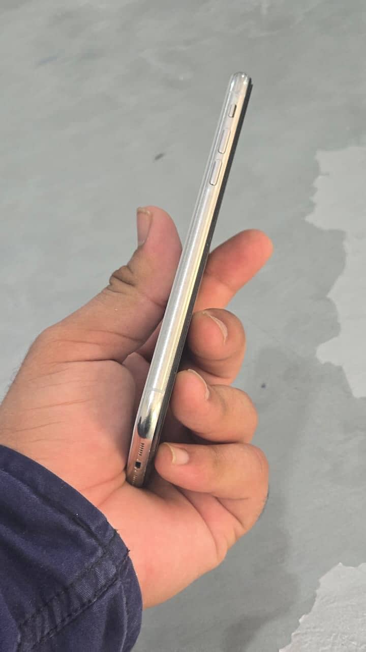 Apple iPhone X 8