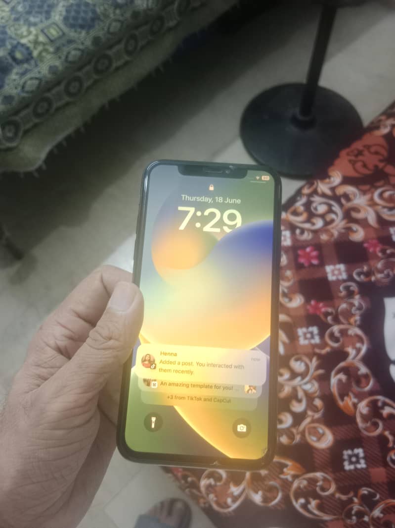 Apple iPhone X 0