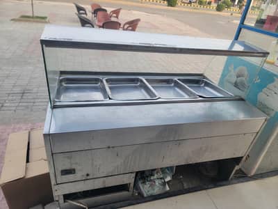 cooling salad counter