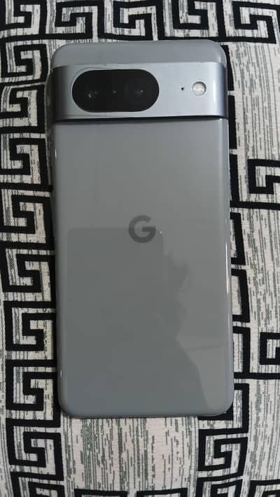 Google pixel 8 luch condition