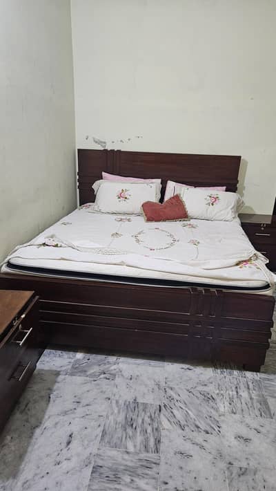 bed side table and dressing table