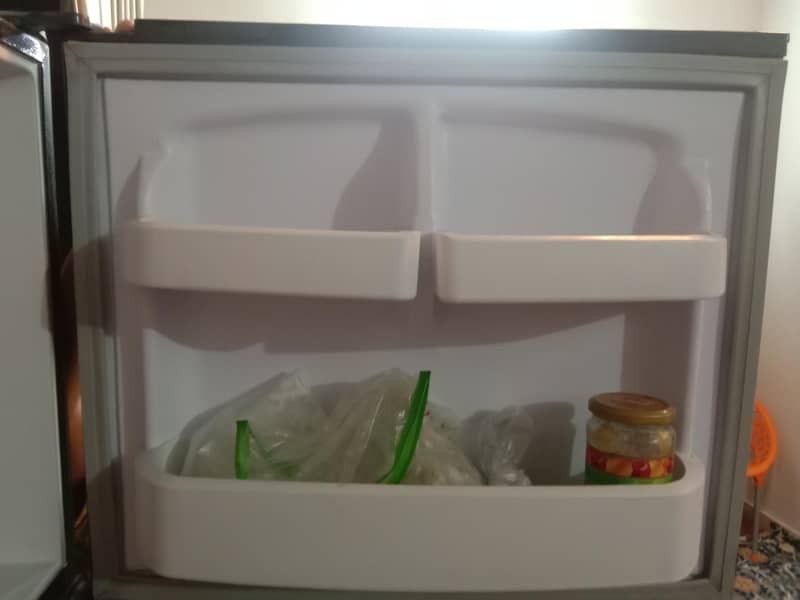 Waves Outclass New condition Refrigerators 6